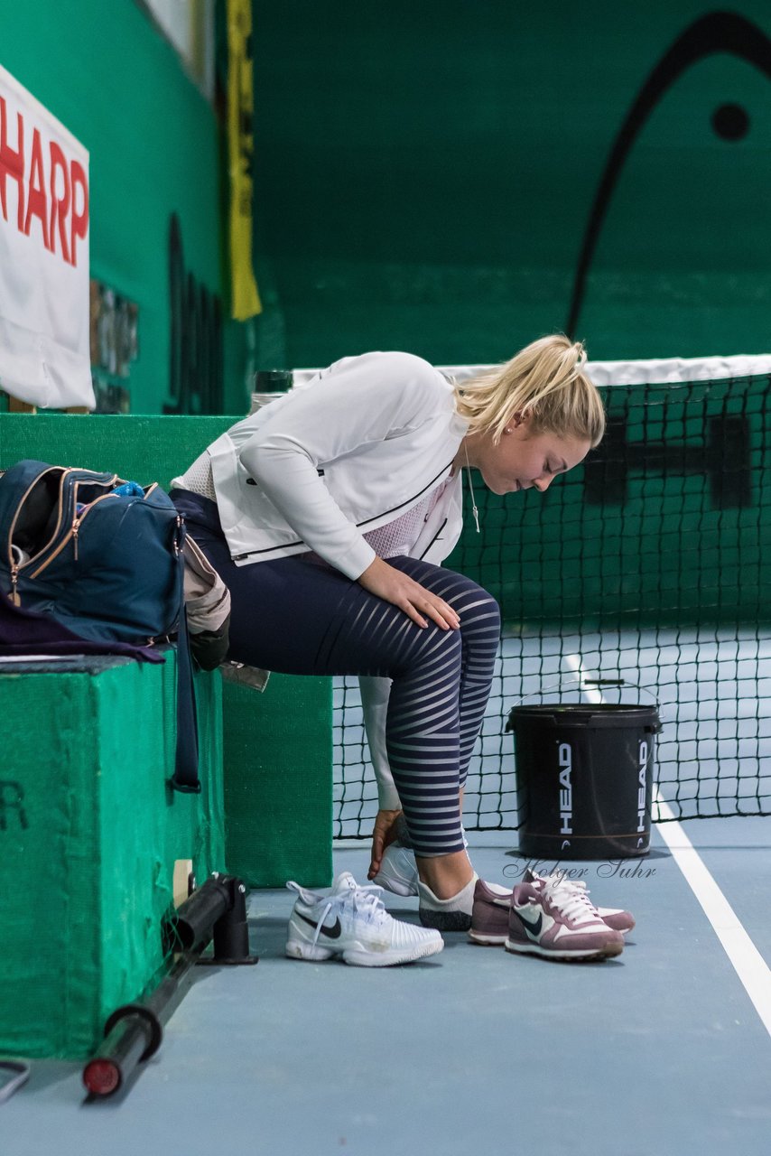 Training am 22.12.17 22 - Carina beim Training